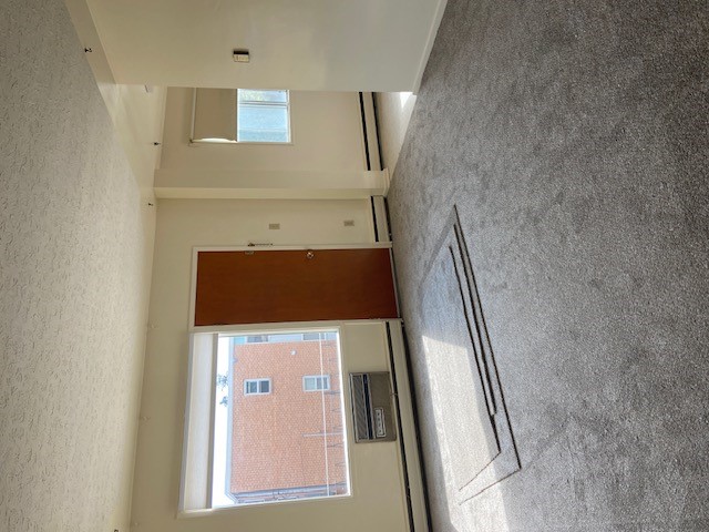 Spacious 2-Bedroom Apartment in Prime Eastside Location